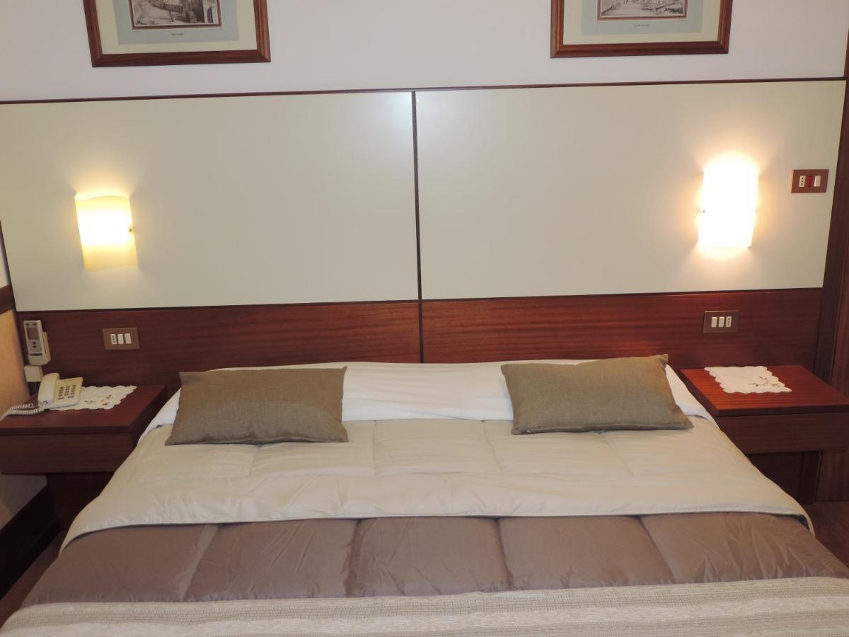 Hotel Signa Перуджа Екстериор снимка