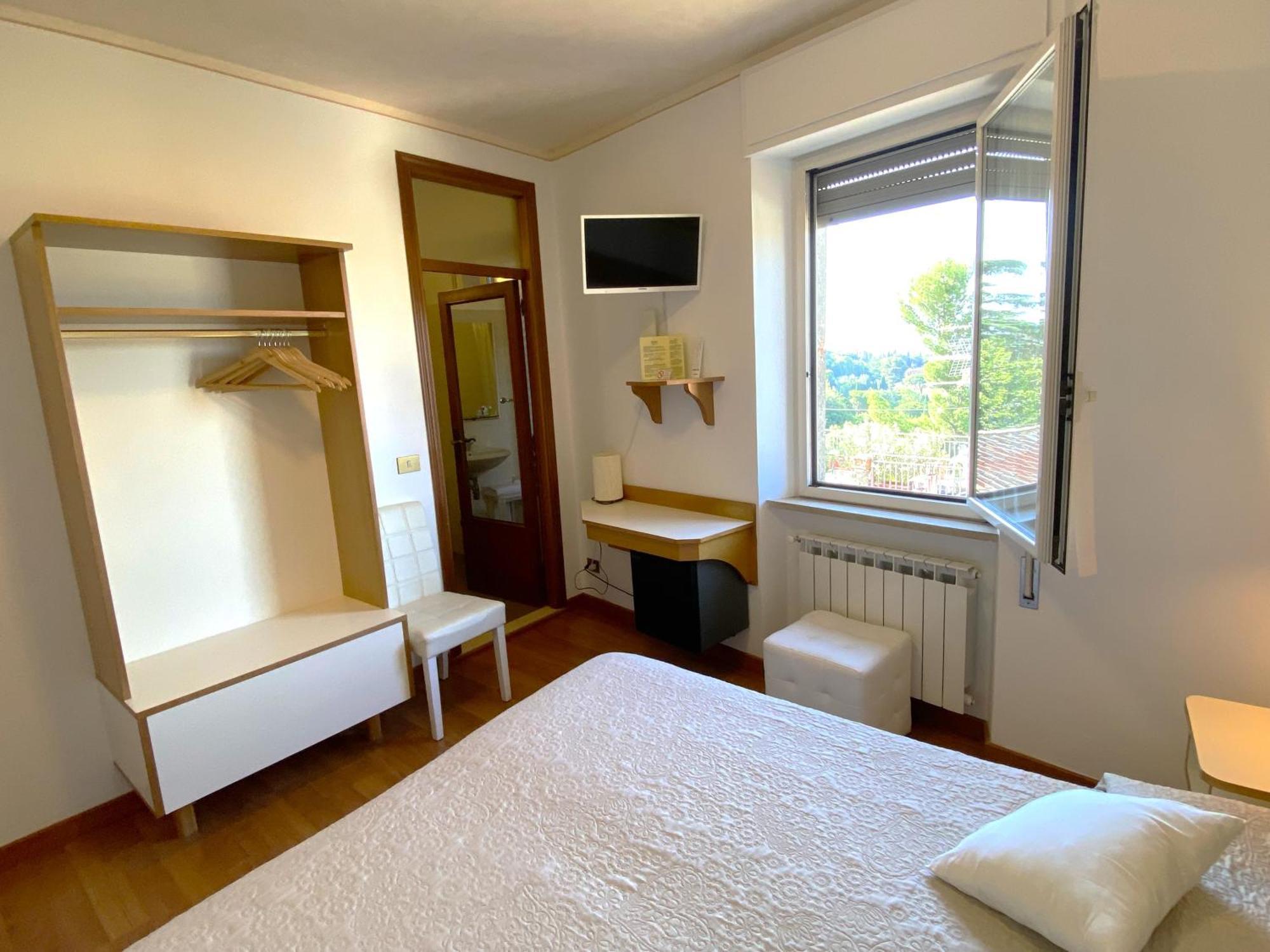 Hotel Signa Перуджа Екстериор снимка