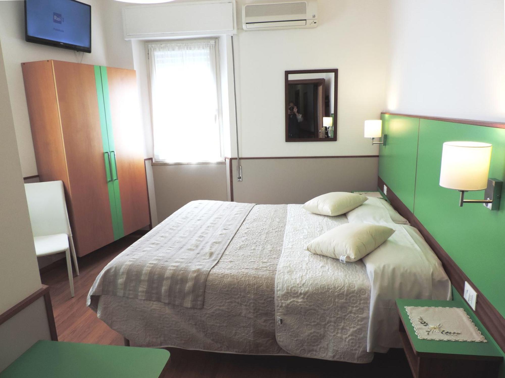 Hotel Signa Перуджа Екстериор снимка