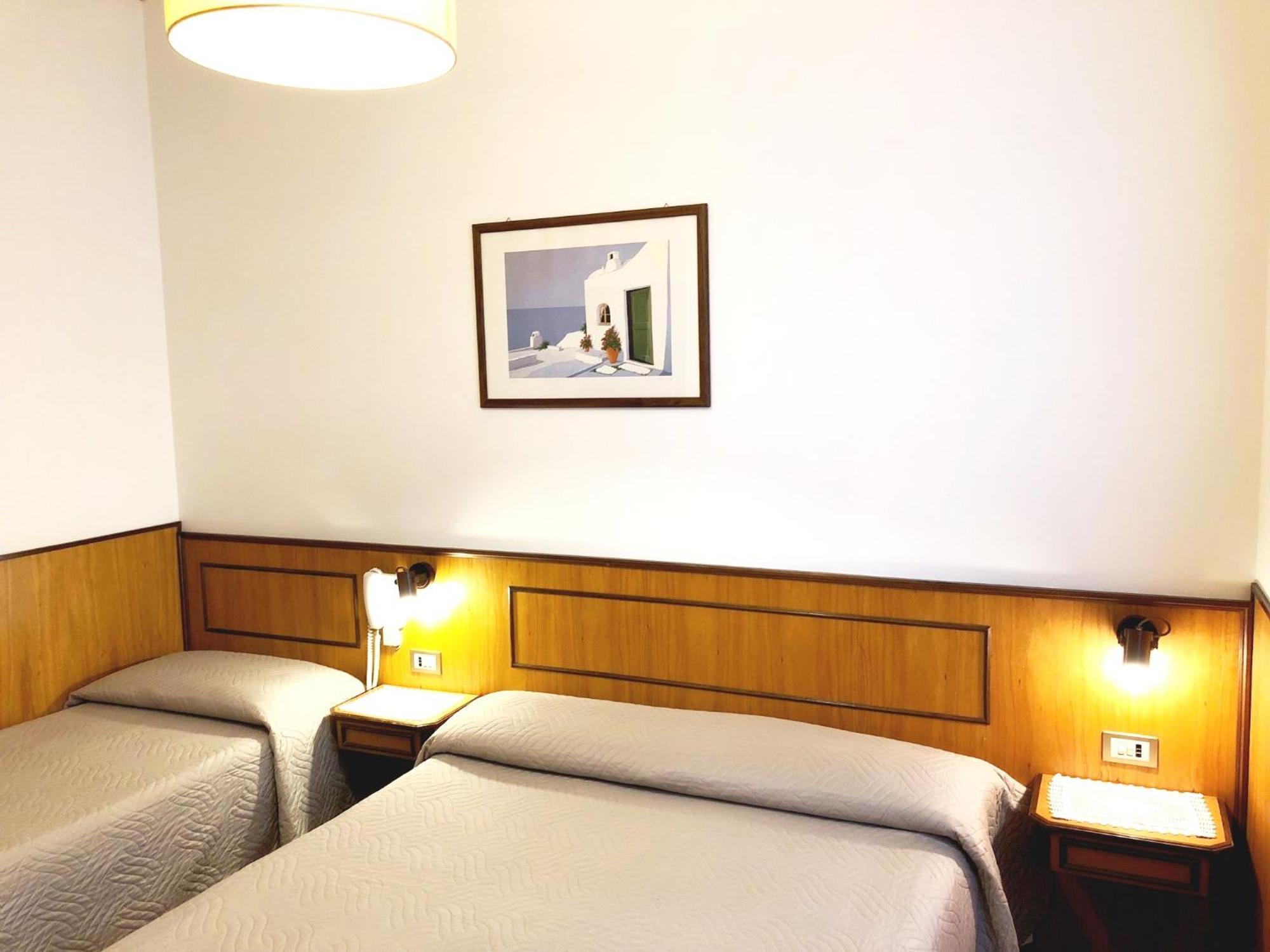 Hotel Signa Перуджа Екстериор снимка